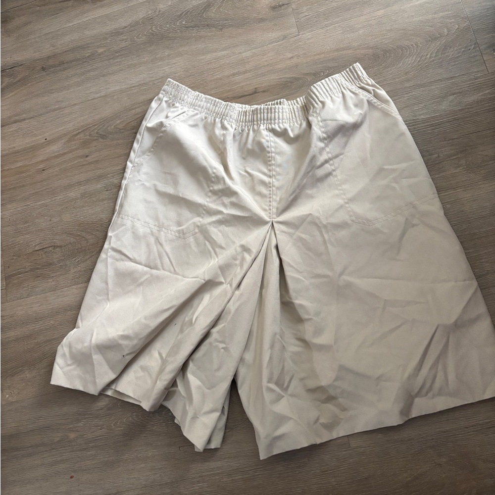 Francisca by Koret Tan Elastic Waist Shorts